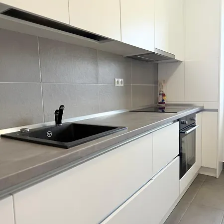 Διαμέρισμα View - Modern Cu Balcon Panoramic Si Lumina Naturala Cu Catre Oras Si Munte