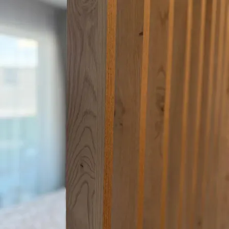 View - Modern Cu Balcon Panoramic Si Lumina Naturala Cu Catre Oras Si Munte Apartment