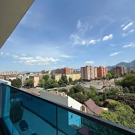 View - Modern Cu Balcon Panoramic Si Lumina Naturala Cu Catre Oras Si Munte * Brasov